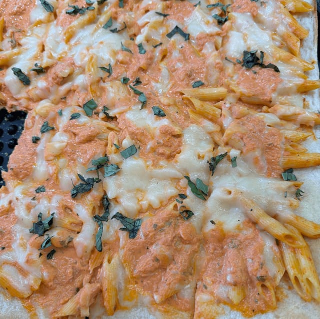 Baked Ziti Pizza.