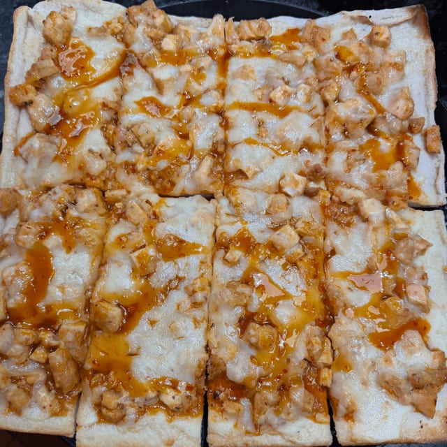 Sweet Chili Chicken Pizza.